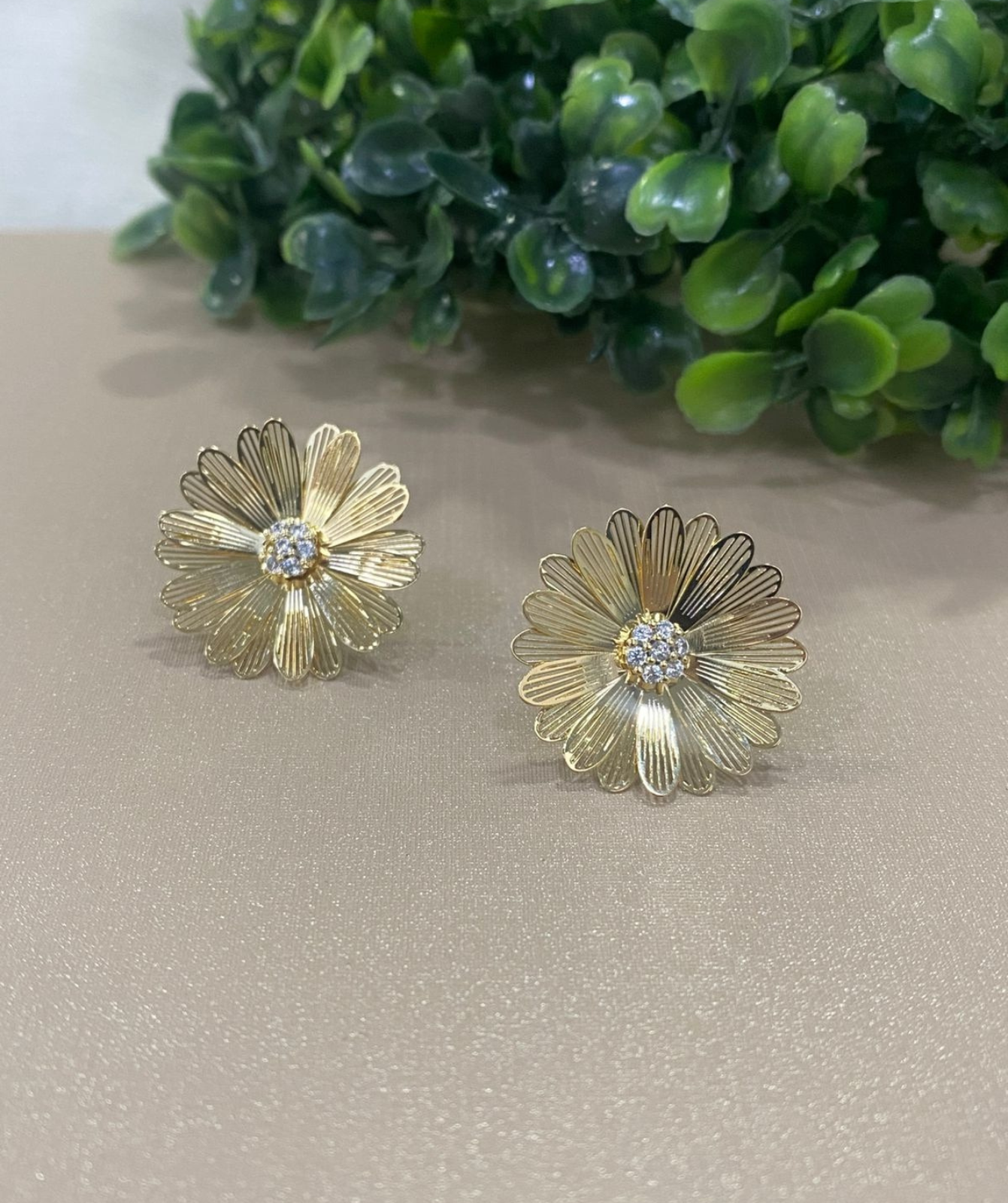 Brinco Floral Pequeno