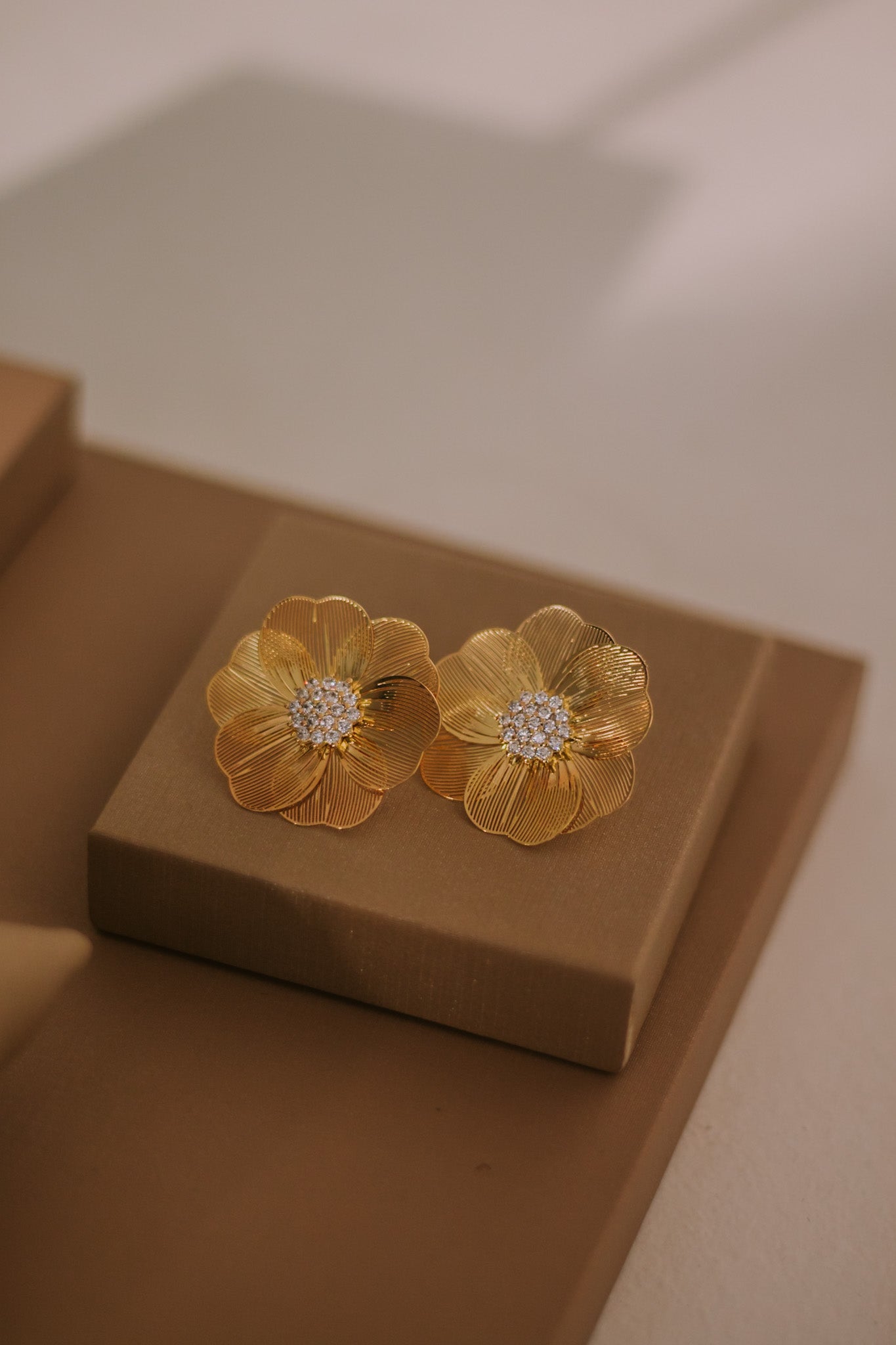 Brinco Floral Grande